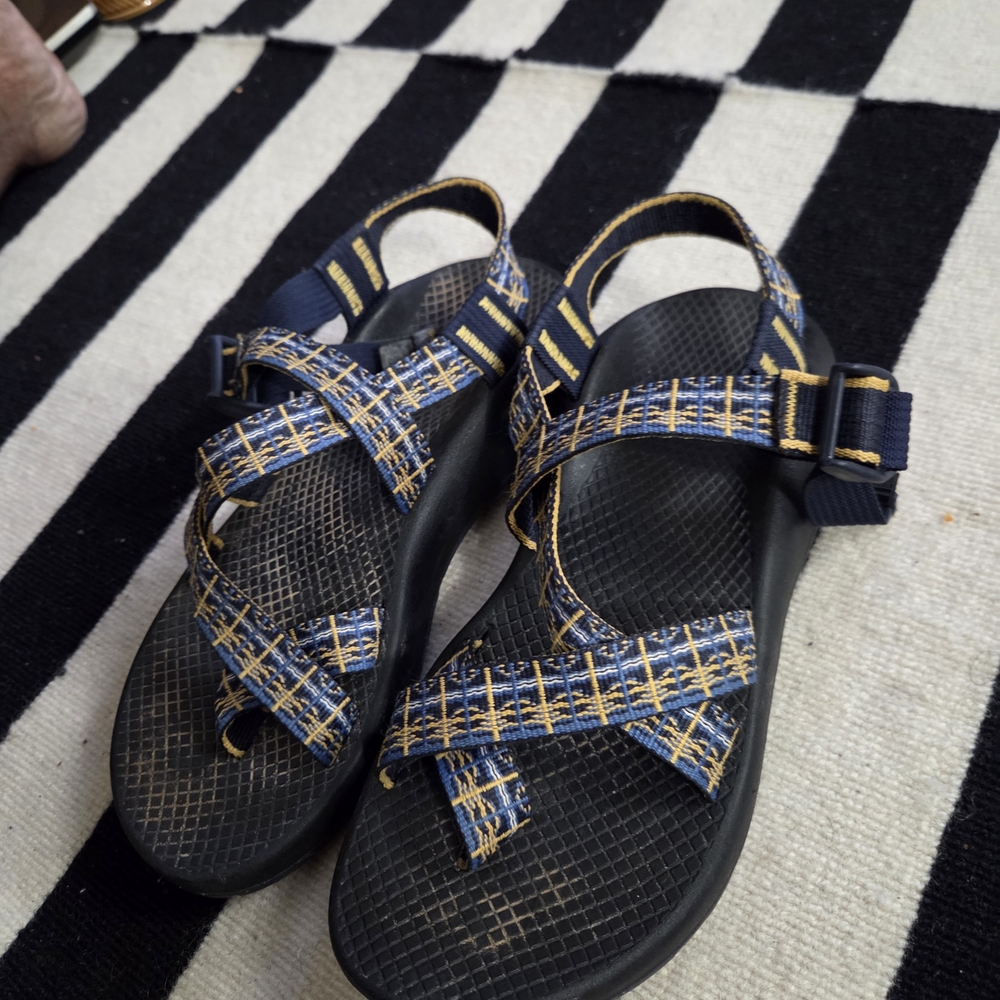 Chaco‎ Women's Navy and Yellow Strappy Sandals - Picture 8 of 9